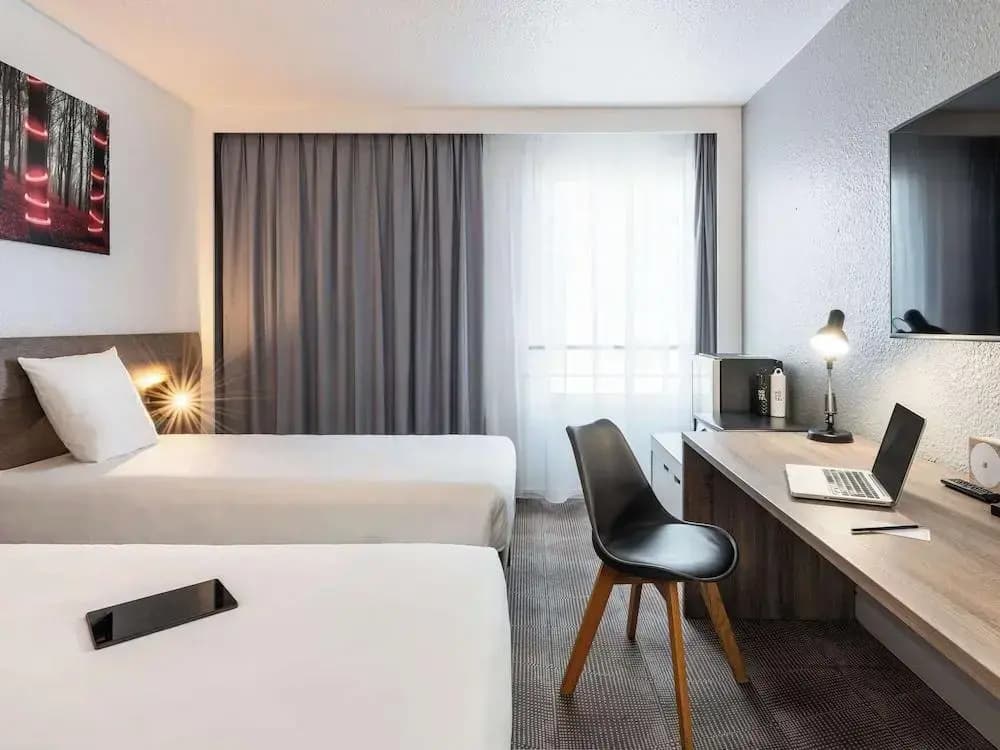 Novotel Paris Est Centre De Conference Hotel - Miniature 7