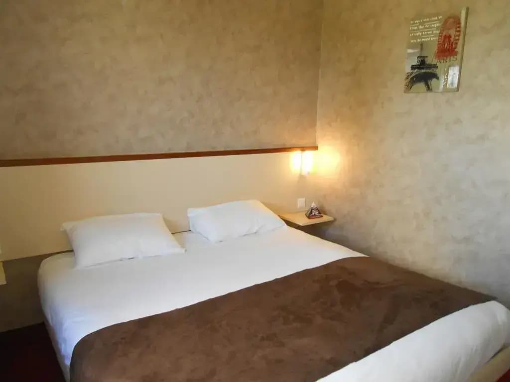 Brit Hotel Au Relais du Vern - Photo 4