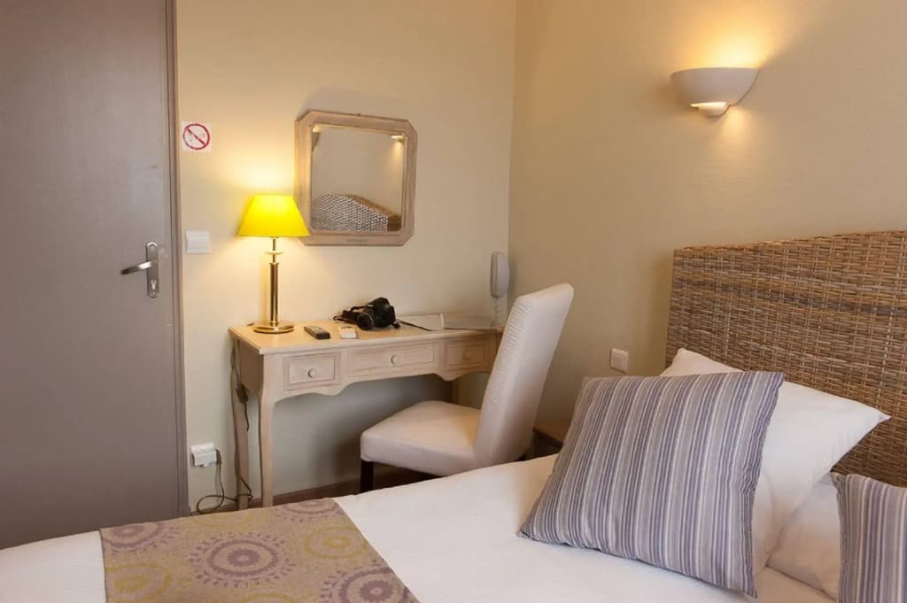 Hôtel Sainte Anne - Photo 3