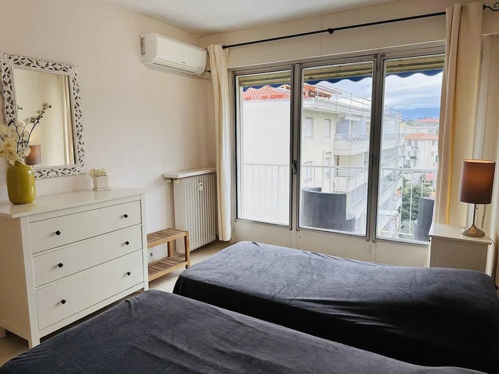 Two Bed Apt in the Center of Cannes - 2229 - Photo 4