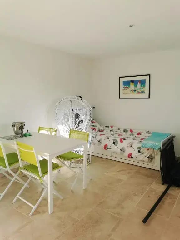 Appartement d'une chambre avec terrasse amenagee et wifi a Cavalaire sur Mer - Photo 1