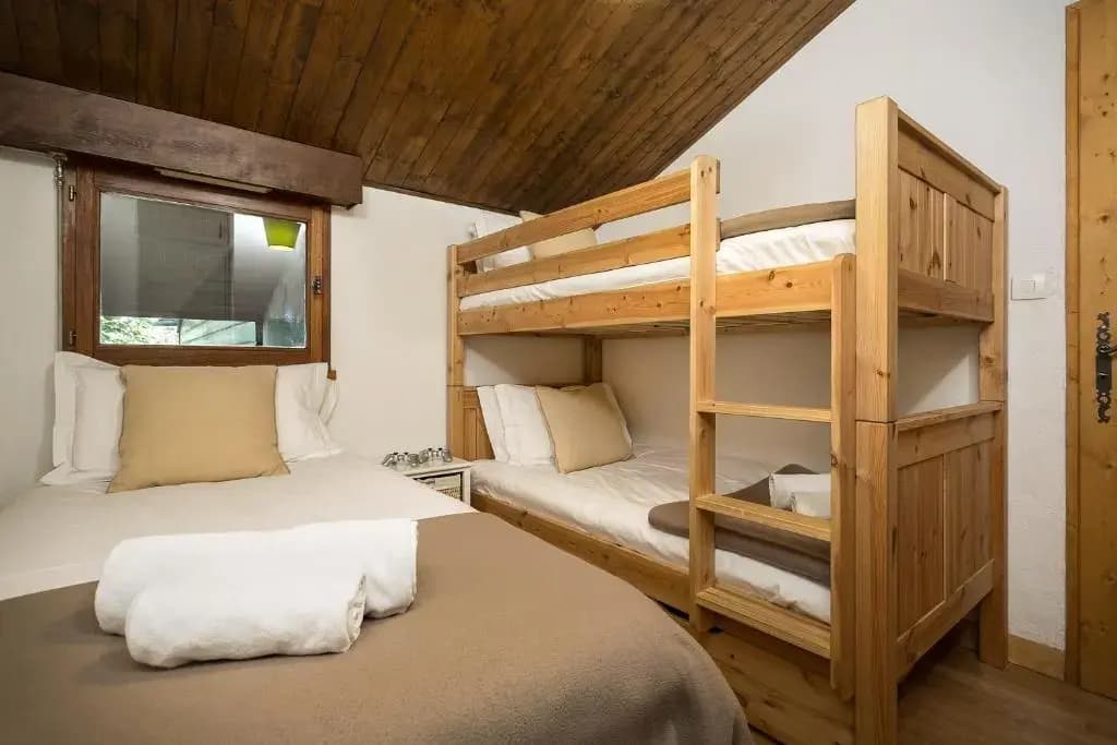 Apartment Chamouny -Chamonix - Sleeps 10 - Photo 3