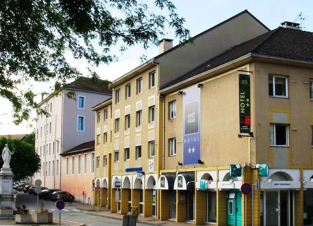 Sweet Home Hotel - Photo 1