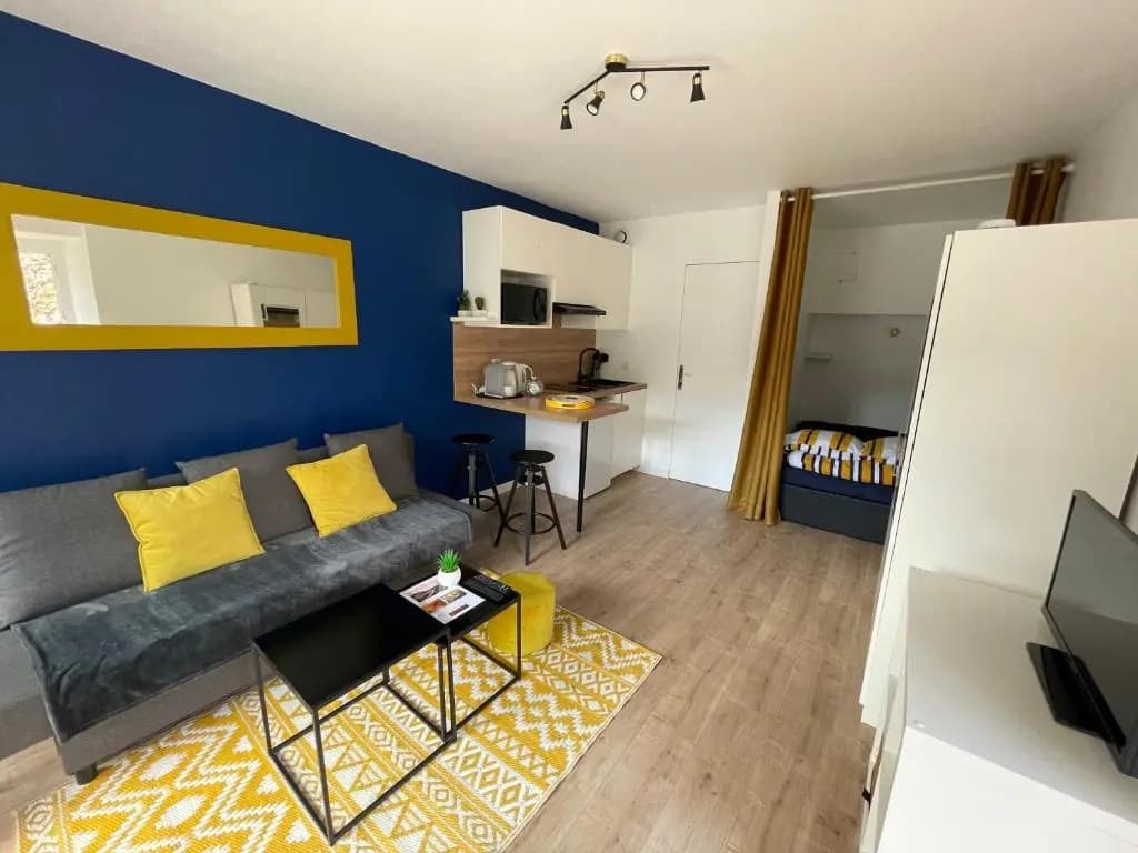 Appartement avec balcon et vue sur port - wifi privé - au dessus du Restaurant le Yackams - Photo 1