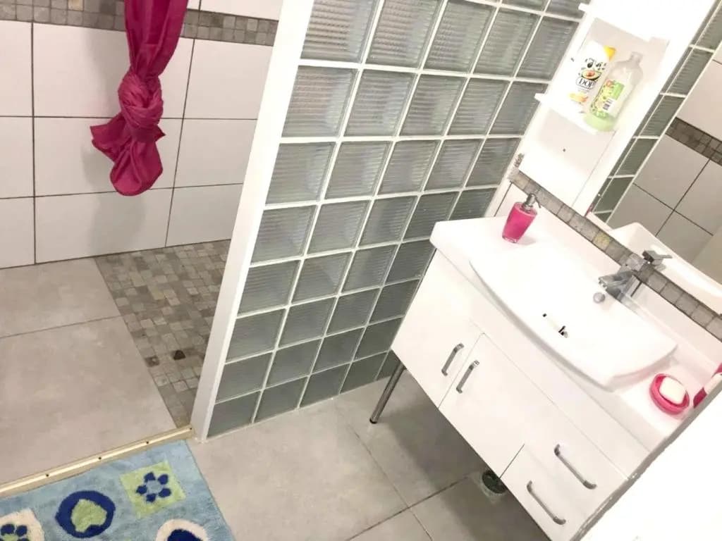 Maison de 3 chambres avec jacuzzi terrasse et wifi a Saint Louis - Miniature 6