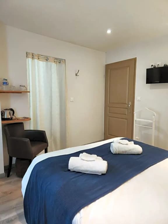 Chambres privées à Hautvillers, berceau du champagne avec salle de bain et toilettes incluses - Photo 1