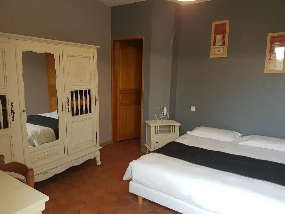 L'Alcove Hotel Restaurant - Photo 2