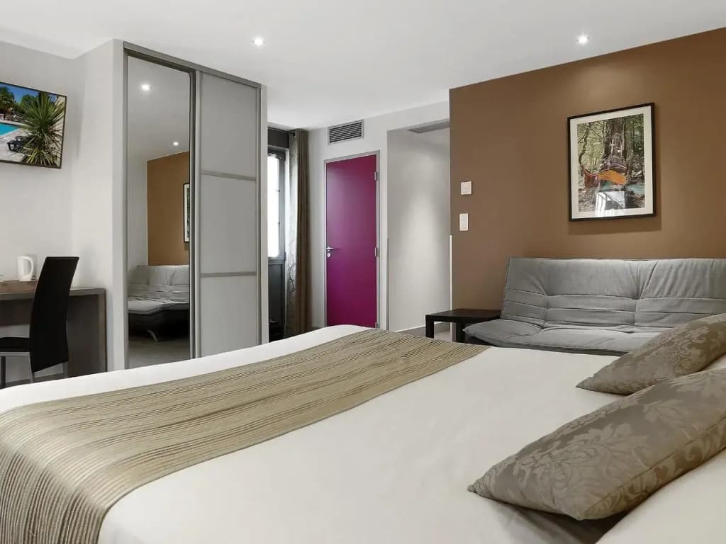 Hotel Archambeau - Photo 3