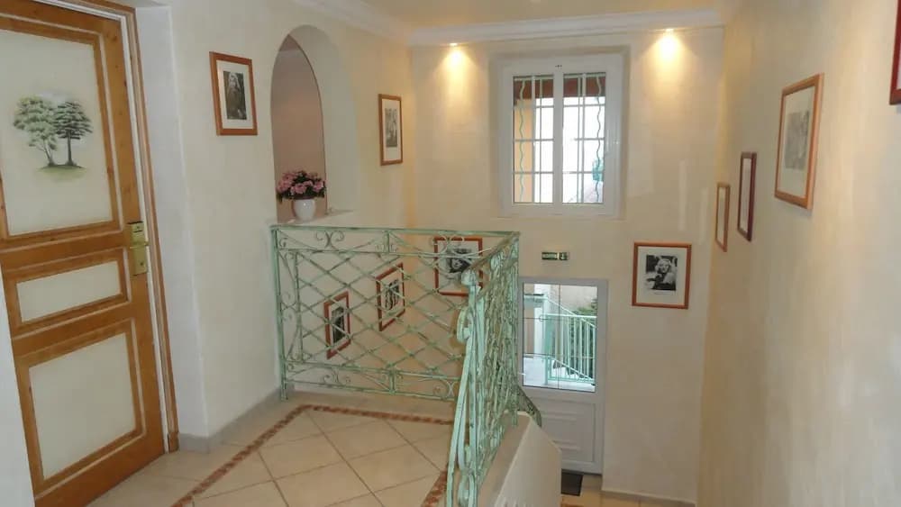 Hôtel La Villa - Miniature 6