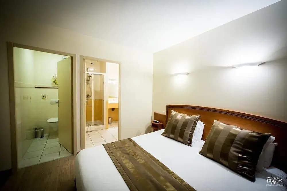 Hotel Le Lion D'or - Photo 3