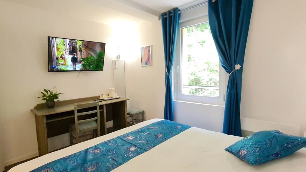 Hostellerie du paon blanc - Photo 3