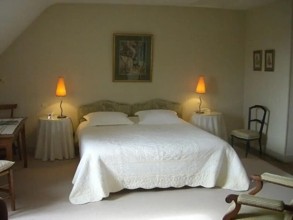 Château des Salles - Miniature 6