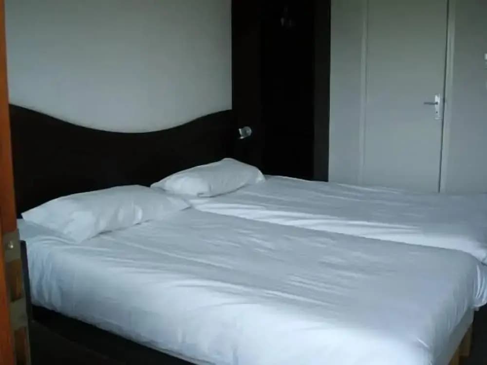 Fasthotel Paris Sud Saint Fargeau - Miniature 6