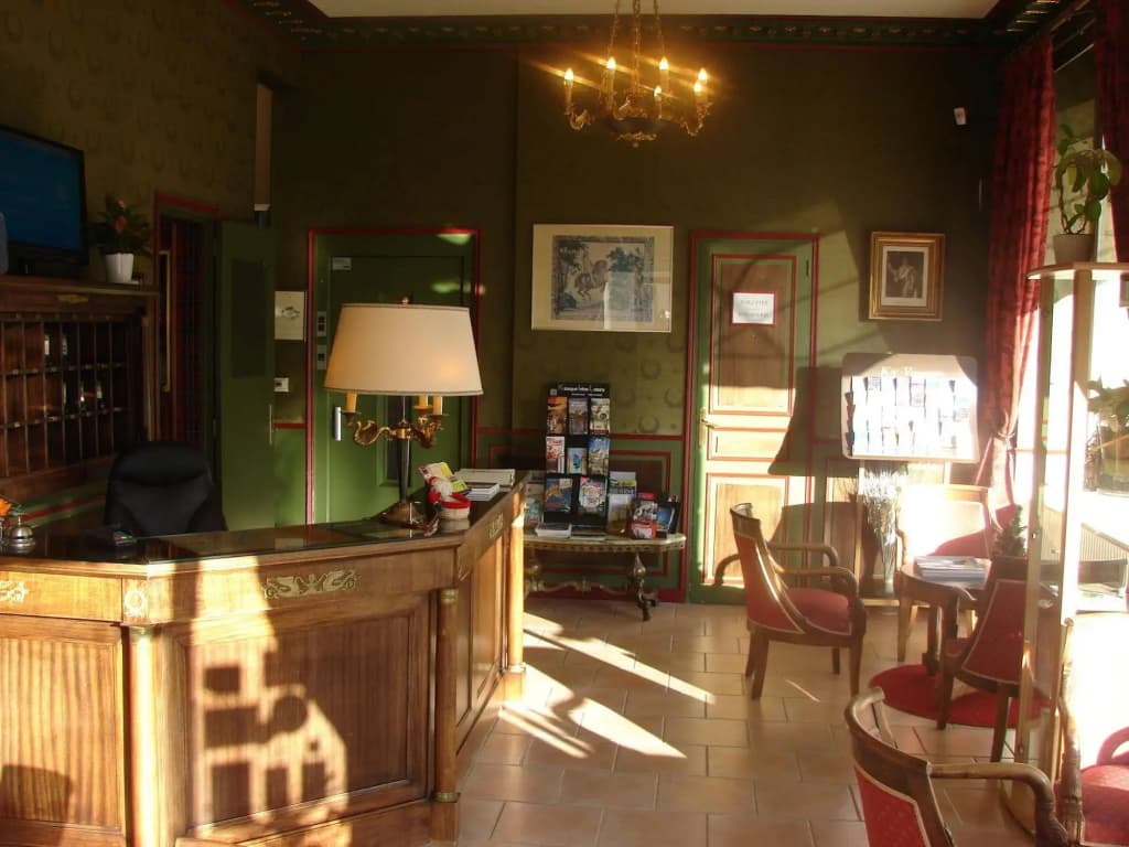 Hôtel IENA - Photo 2