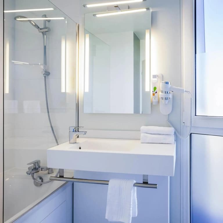 Ibis Styles Mulhouse Centre Gare - Miniature 8