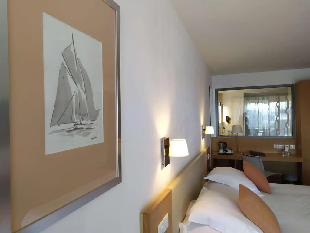Best Western Premier Hotel Vieux Port - Miniature 6