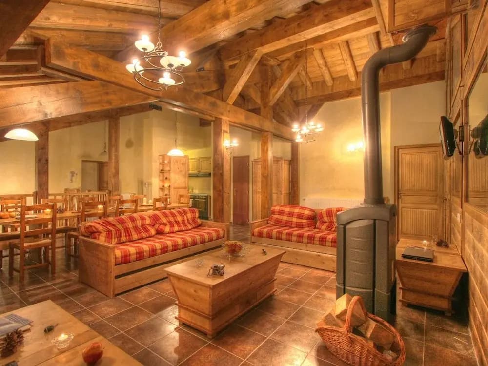 Spacious Apartment in French-italian ski Resort San Bernardo - Miniature 8