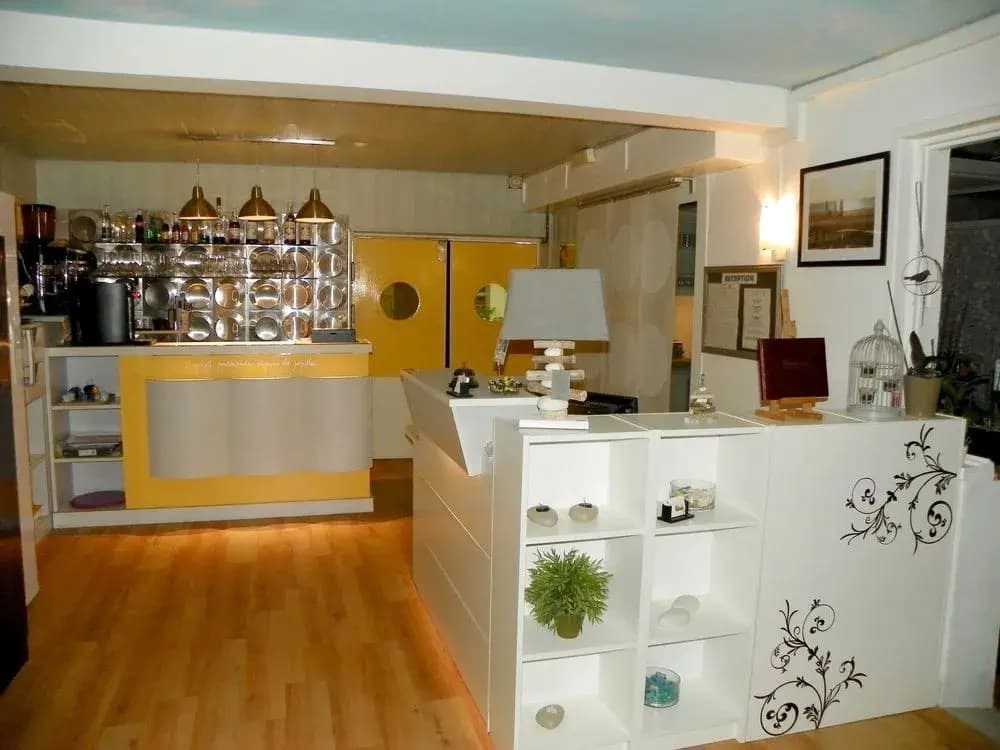 Hotel Colinette - Photo 2