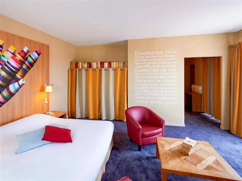 ibis Styles Cholet - Photo 5
