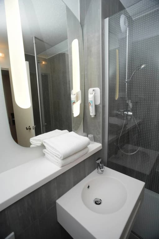 ibis Lyon Gerland Rue Merieux - Miniature 8