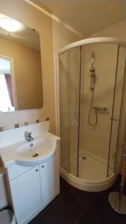 7 Bed & Breakfast - Miniature 8