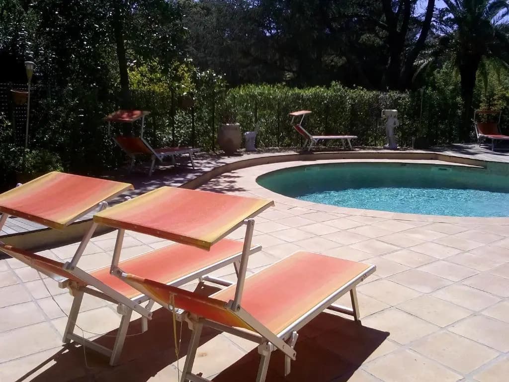 Hôtel Les Palmiers - Photo 3