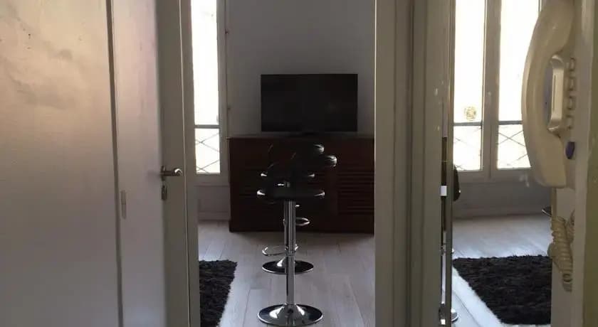 3-Bedroom Apartment Quai Des Grands Augustins - Photo 4