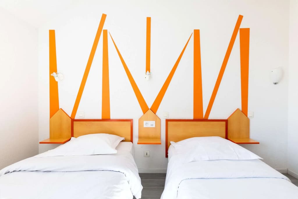 East Hotel - Photo 5