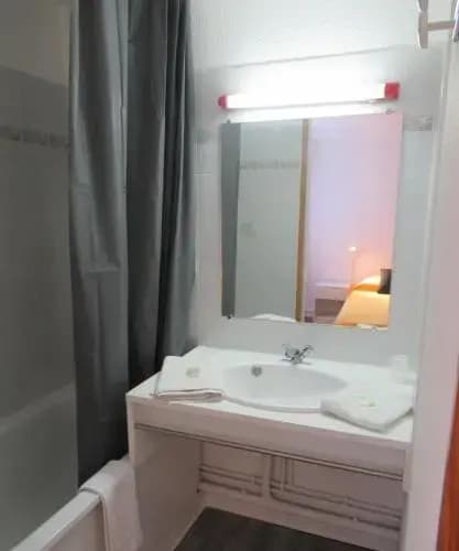 Hôtel Hexagone - Photo 3
