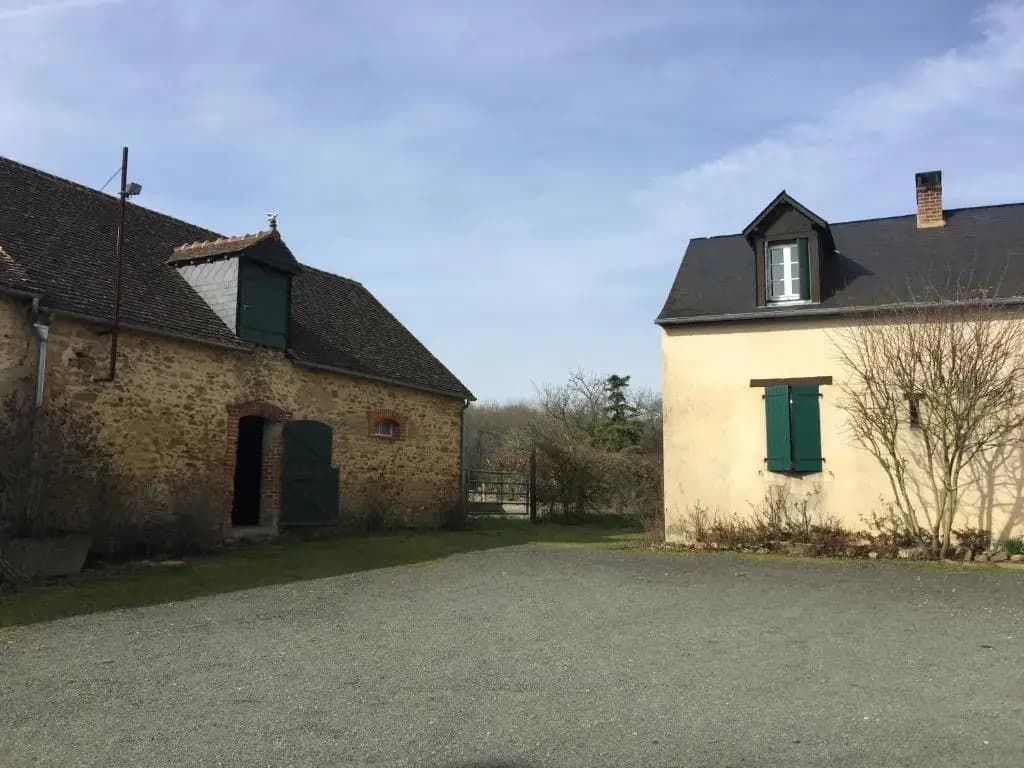 Chambres dans le gîte "Rêves de Gamins", proche du pôle Européen et du circuit des 24h - Photo 3