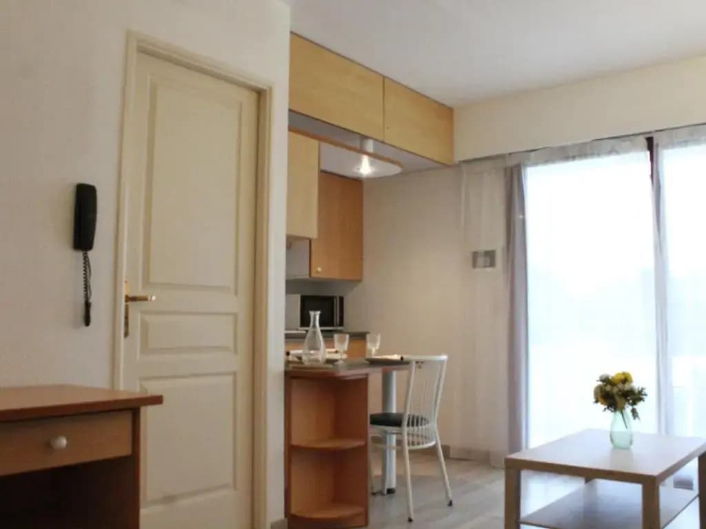 Appartement La Rochelle, 1 pièce, 2 personnes - FR-1-246-54 - Photo 2