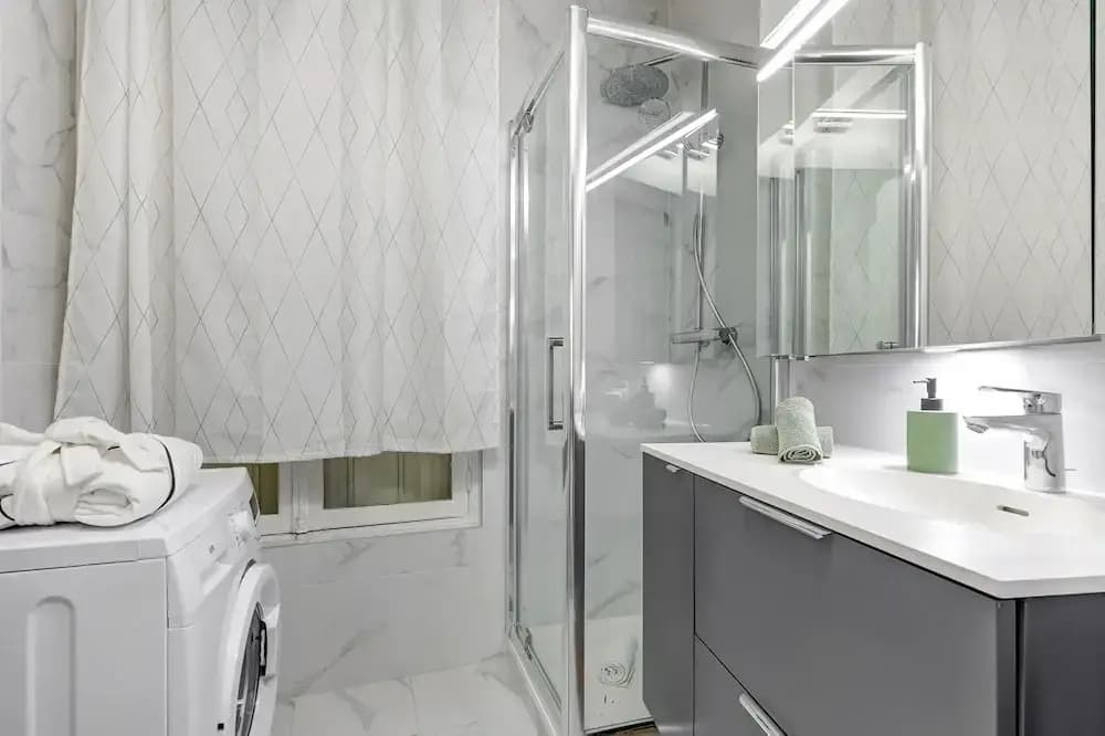 Charming 1BR in Saint-Germain Sleeps 4 - Miniature 6