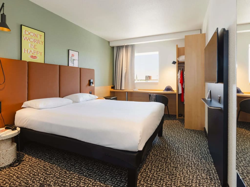 ibis Rennes Centre Gare Sud - Photo 5