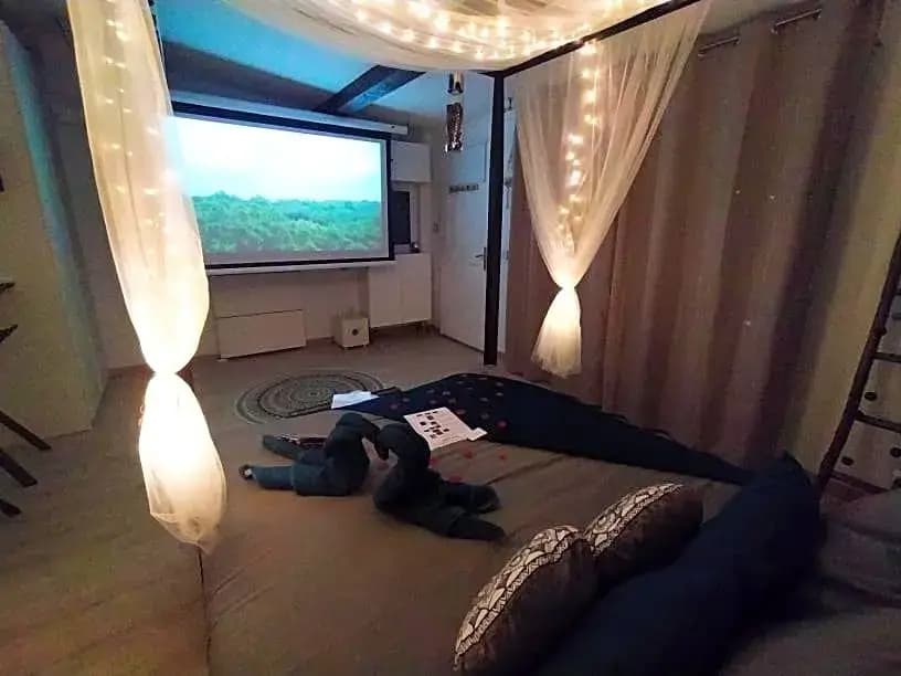 A l'Orée des pins - Gite indépendant avec baignoire balnéo et Home Cinéma en sup - Voir info de l'hôte - Photo 4