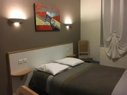 Hotel du Centre - Photo 2