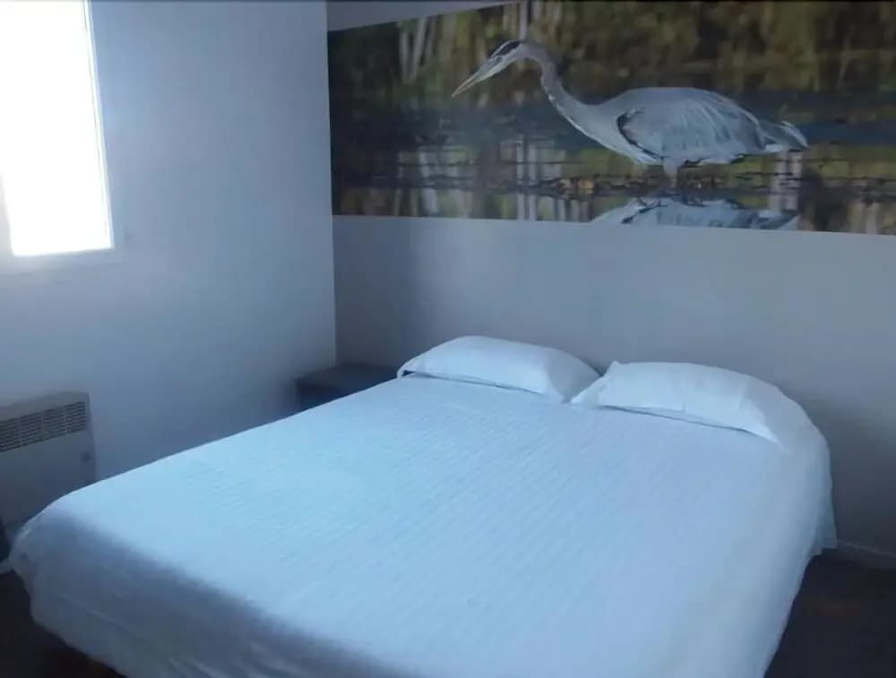 Hôtel La Péniche - Photo 2