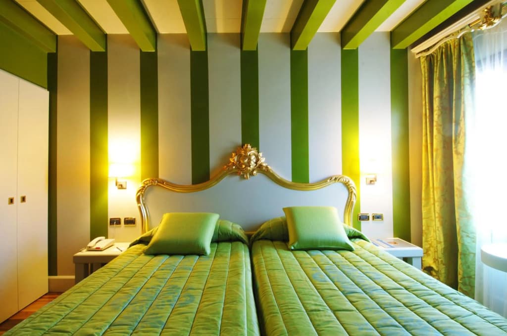 Hotel Aulivia Opera - Photo 4