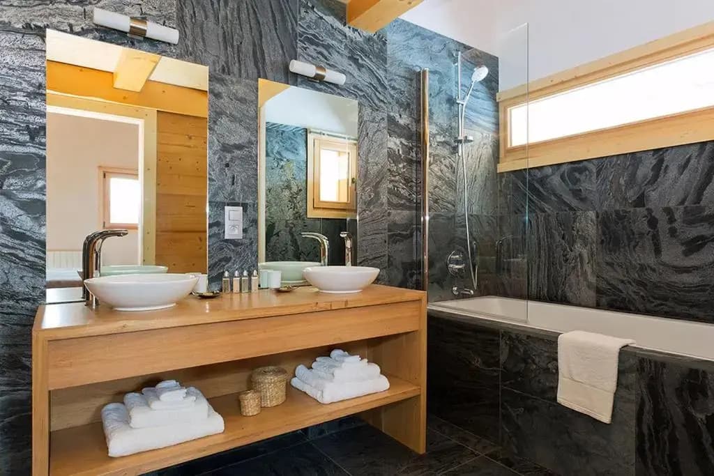 Chalet Isabelle Mountain lodge 5 star 5 bedroom en suite sauna jacuzzi - Miniature 7