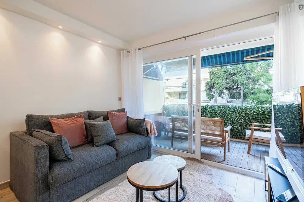 Renovated apt With Parking & Terrace - Palm Beach - Miniature 6