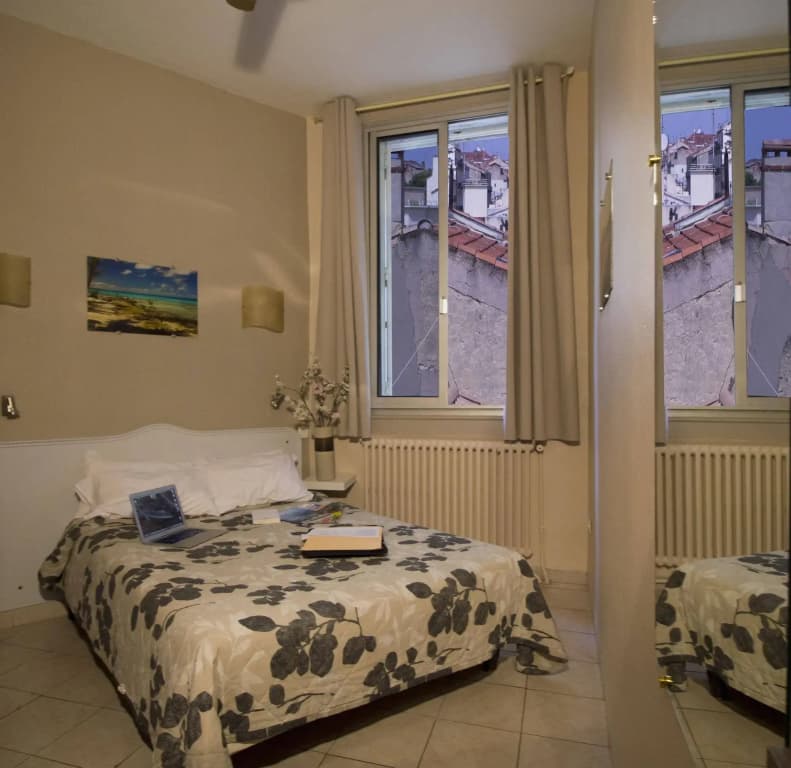 Le Strasbourg Hotel - Photo 3