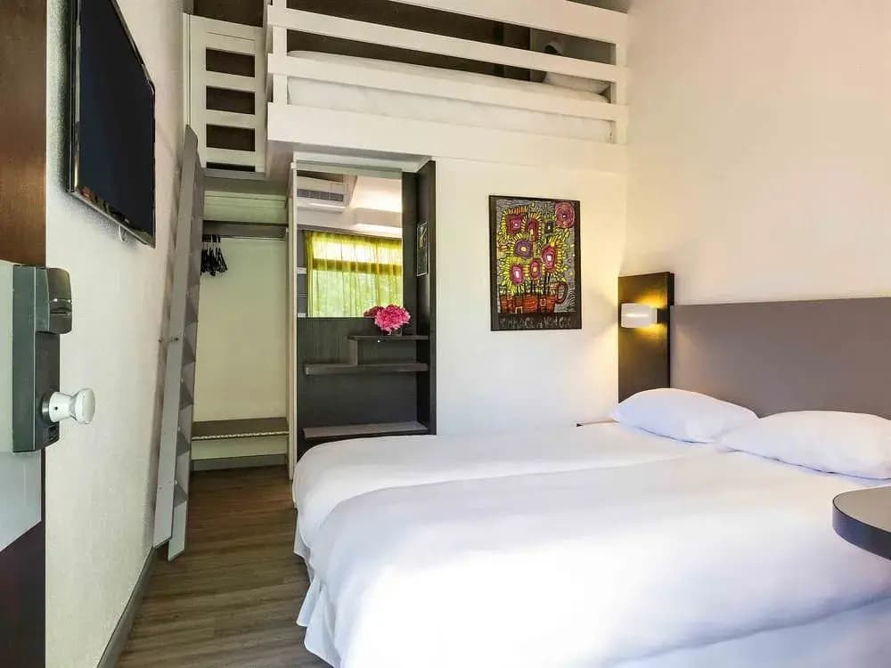Hotel ibis Styles Aix en Provence Mas des Oliviers - Photo 2