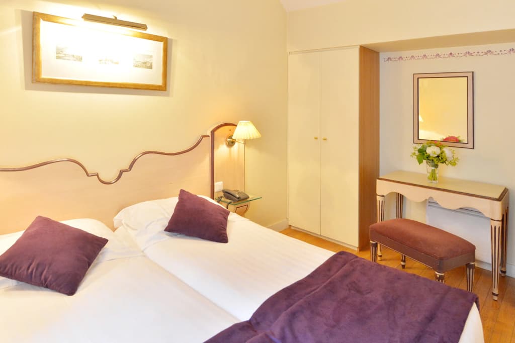 Hotel Unic Renoir Saint Germain - Photo 3