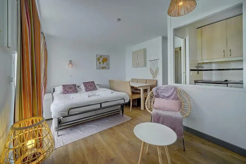 IMMOGROOM - 3 Rooms renovated - Pool - Terrace - Garden - Parking - Photo 5