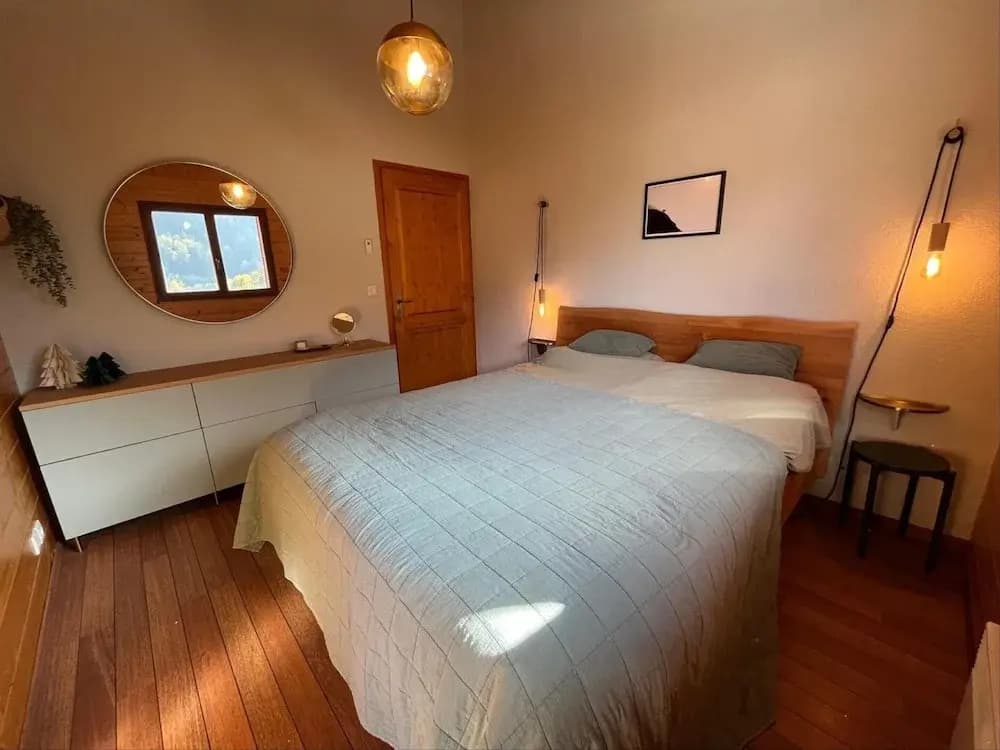 Spacious Apartment With Balcony in the French Alps - Photo 4