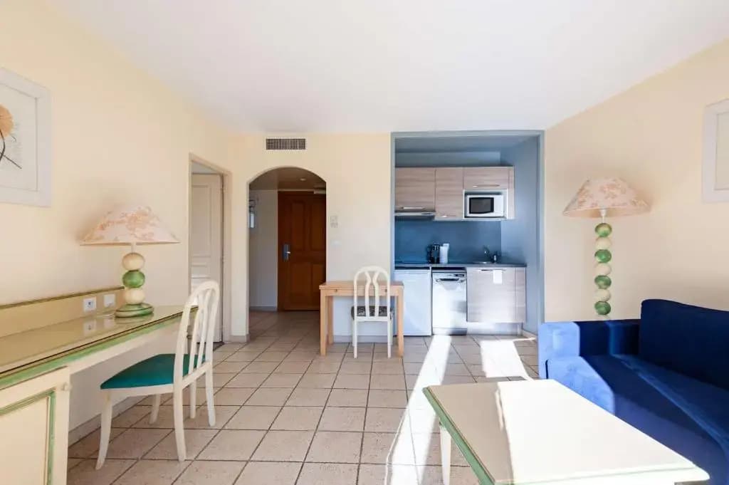 ResidHotel Golf Grand Avignon - Photo 3