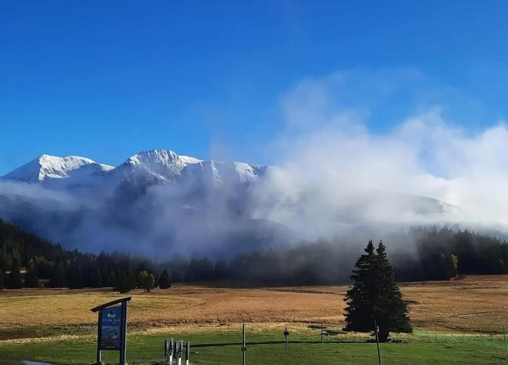 Mountain Escape for 4 Guests - Miniature 7