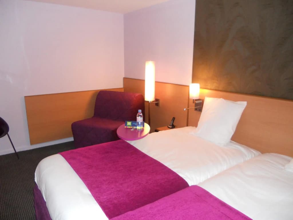 ibis Styles Bourg en Bresse Centre - Photo 3