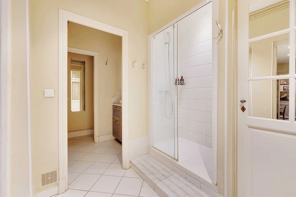Historic Elegance in the Heart of Marais - 6p/2br - Miniature 8