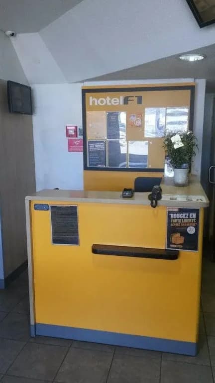 hotelF1 Nîmes Est Marguerittes - Photo 2