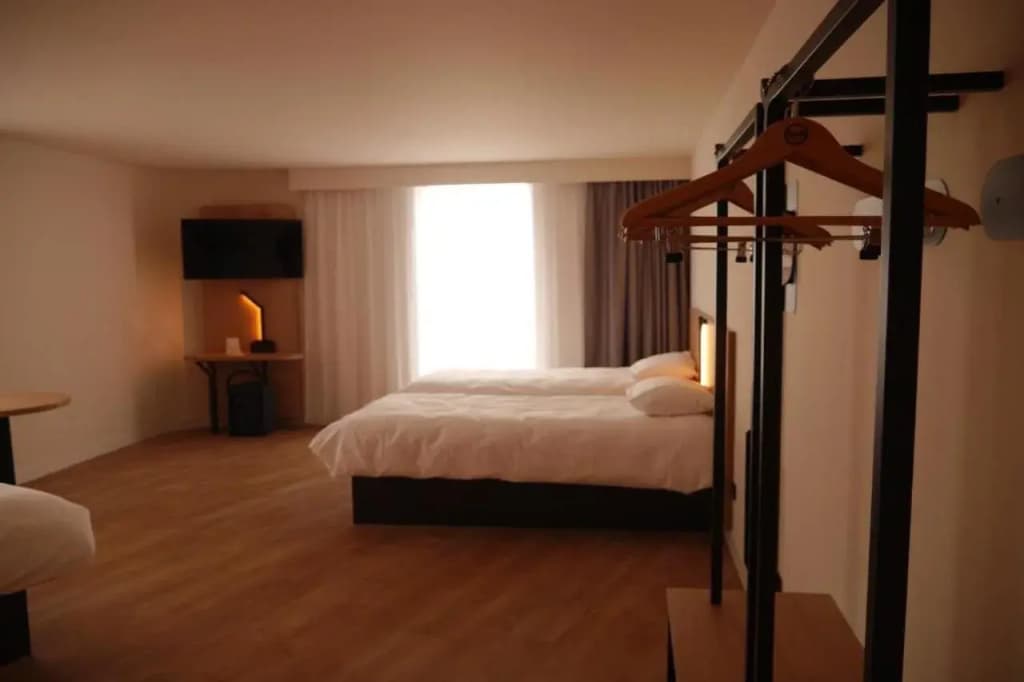 B&B HOTEL Lille Lillenium Eurasanté - Photo 4